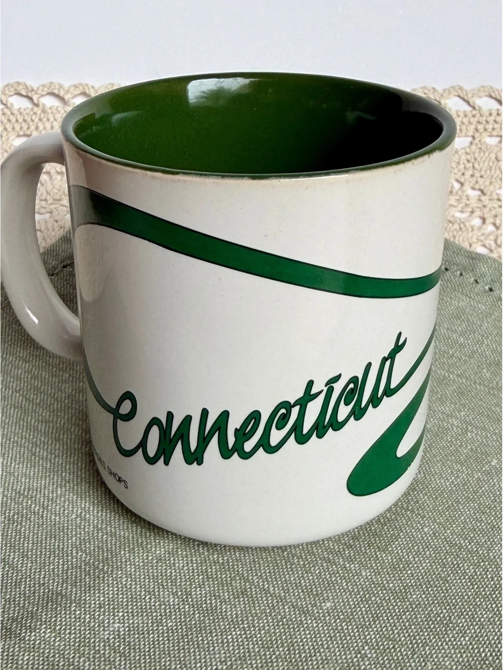 Vintage 1987 Connecticut Souvenir Mug Flying Geese Green Coffee Cup